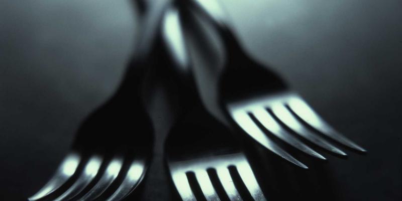 5G密集部署的智能引擎:揭秘自组织网络(SON)如何通过AI算法实现自优化与自愈